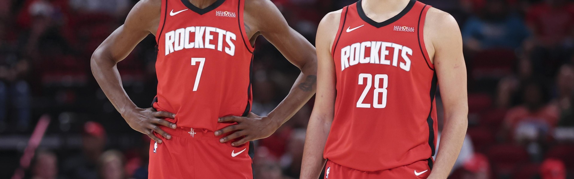 乐鱼leyu赛事中心-又是14次失误！把球给谢泼德吧，申京赛后被批评，乌度卡把话挑明